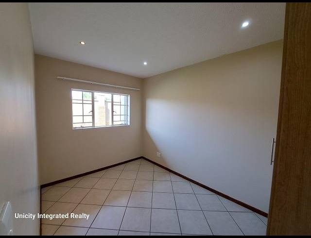 2 BEDROOM APARTMENT FOR SALE IN STONERIDGE